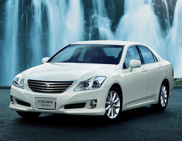 Toyota Crown Royal Saloon фото Toyota Crown Royal Saloon фото